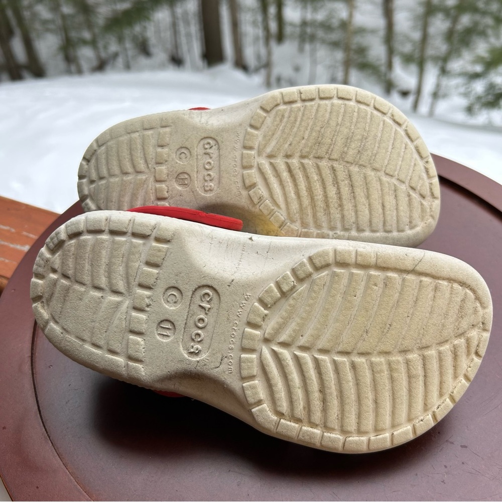 White Fleece-Lined Crocs | Toddler Size 7 | Spring Clogs | Cozy Slip On Shoes - Picture 7 of 10